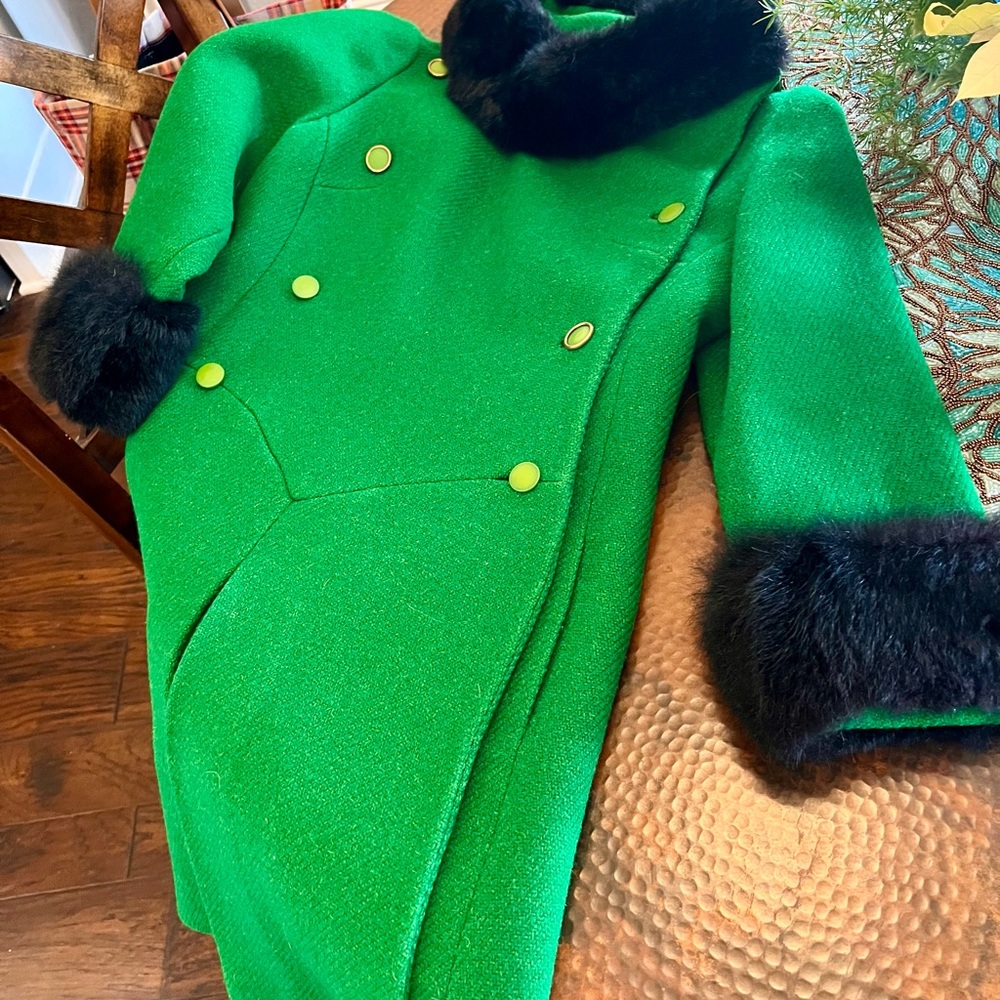 Vintage wool coat Joslins department store Christmas green!